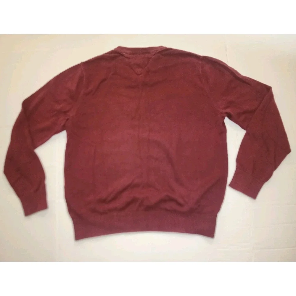 Tommy Hilfiger *there hole